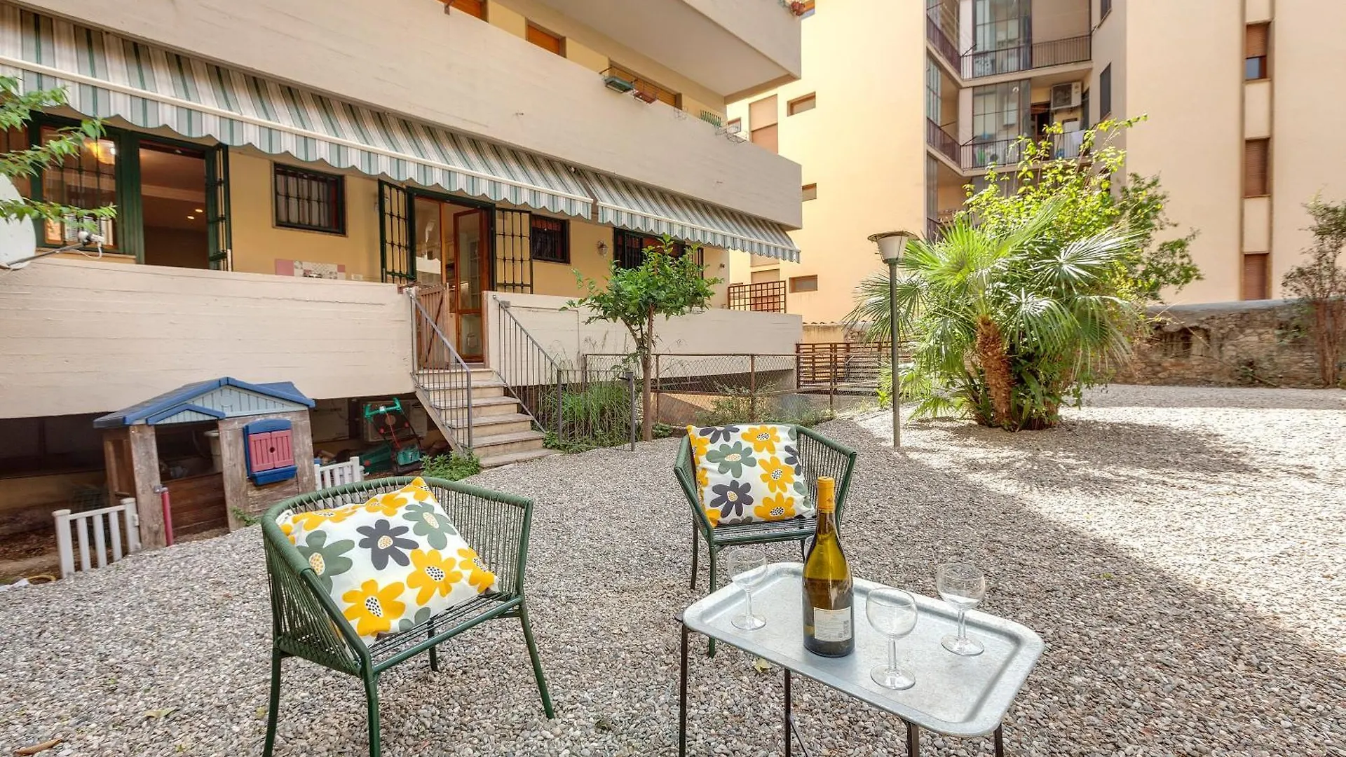 Marsilio Ficino Apartment By Mamo Florence
