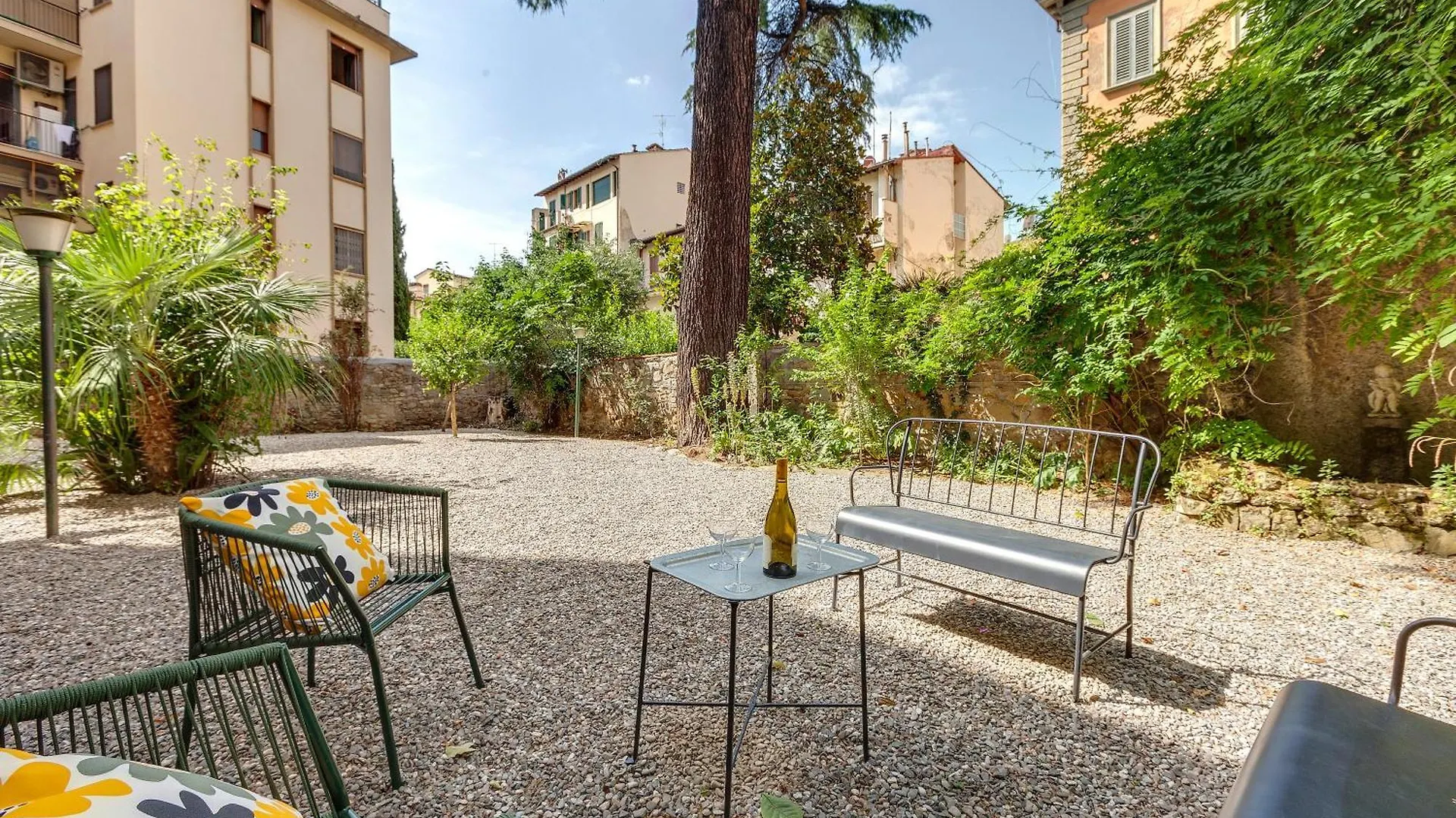 Marsilio Ficino Apartment By Mamo Florence